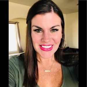 Meet your Posher, Alisha